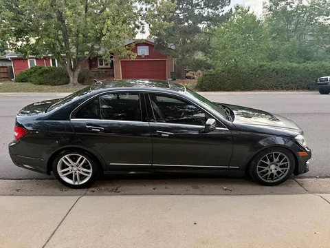 2012 Mercedes-Benz C-Class C 300 4MATIC Luxury Sedan 4D