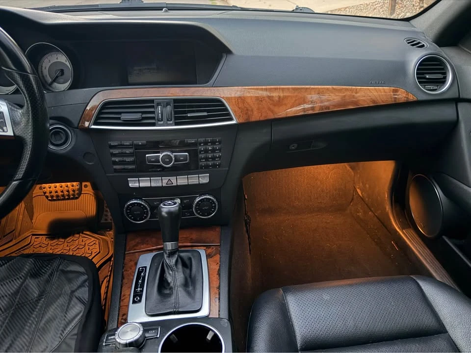 2012 Mercedes-Benz W204 C-Class - Image 15 of 20