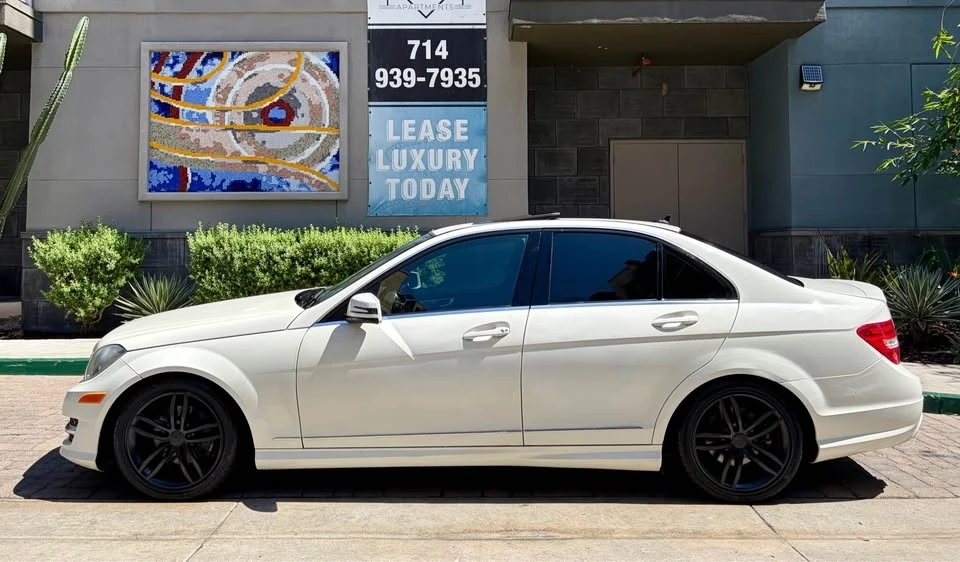 2012 Mercedes-Benz W204 C-Class - Image 5 of 8