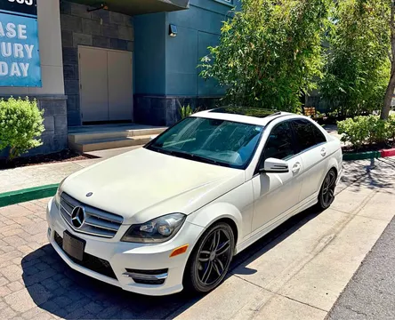 2012 Mercedes-Benz C-Class C 300 4MATIC Luxury Sedan 4D
