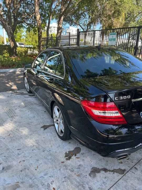 2012 Mercedes-Benz W204 C-Class - Image 6 of 14