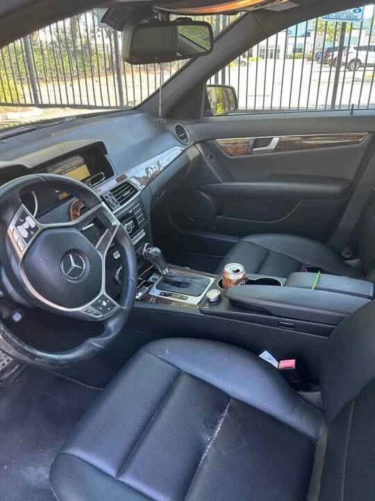 2012 Mercedes-Benz W204 C-Class - Image 9 of 14