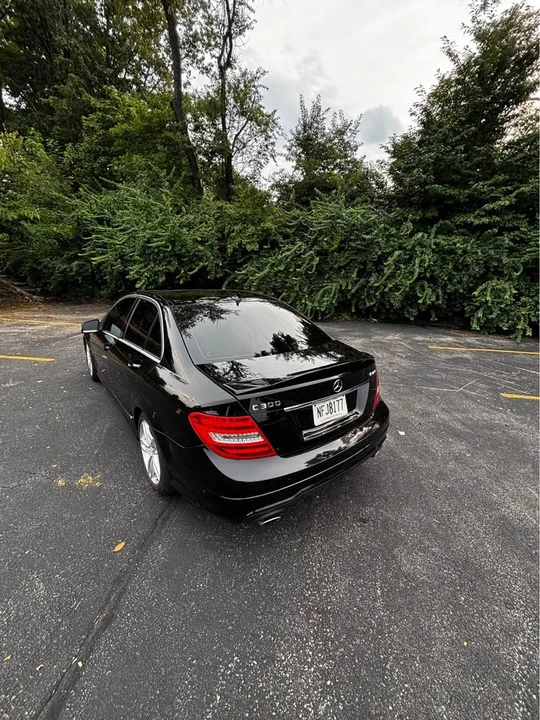 2012 Mercedes-Benz W204 C-Class - Image 3 of 7