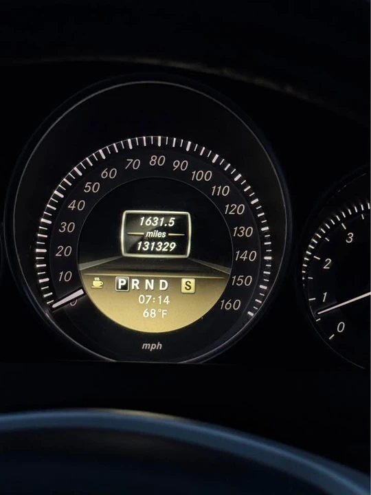 2012 Mercedes-Benz W204 C-Class - Image 7 of 8