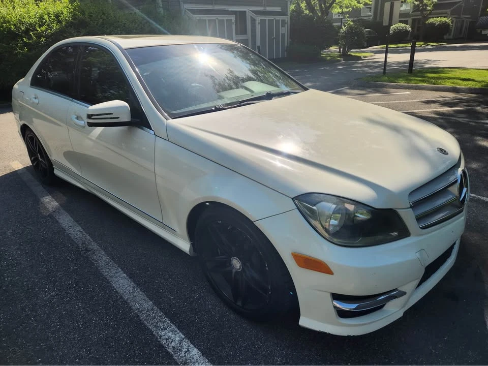 2012 Mercedes-Benz W204 C-Class - Image 11 of 15