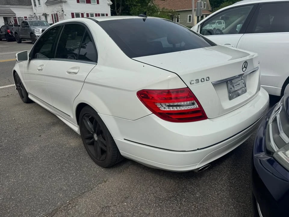 2012 Mercedes-Benz W204 C-Class - Image 4 of 15