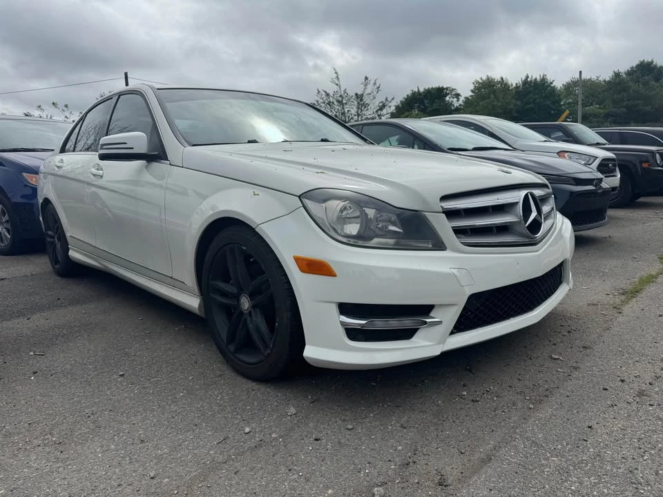 2012 Mercedes-Benz W204 C-Class - Image 3 of 15