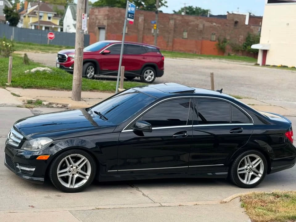 2012 Mercedes-Benz W204 C-Class - Image 7 of 8