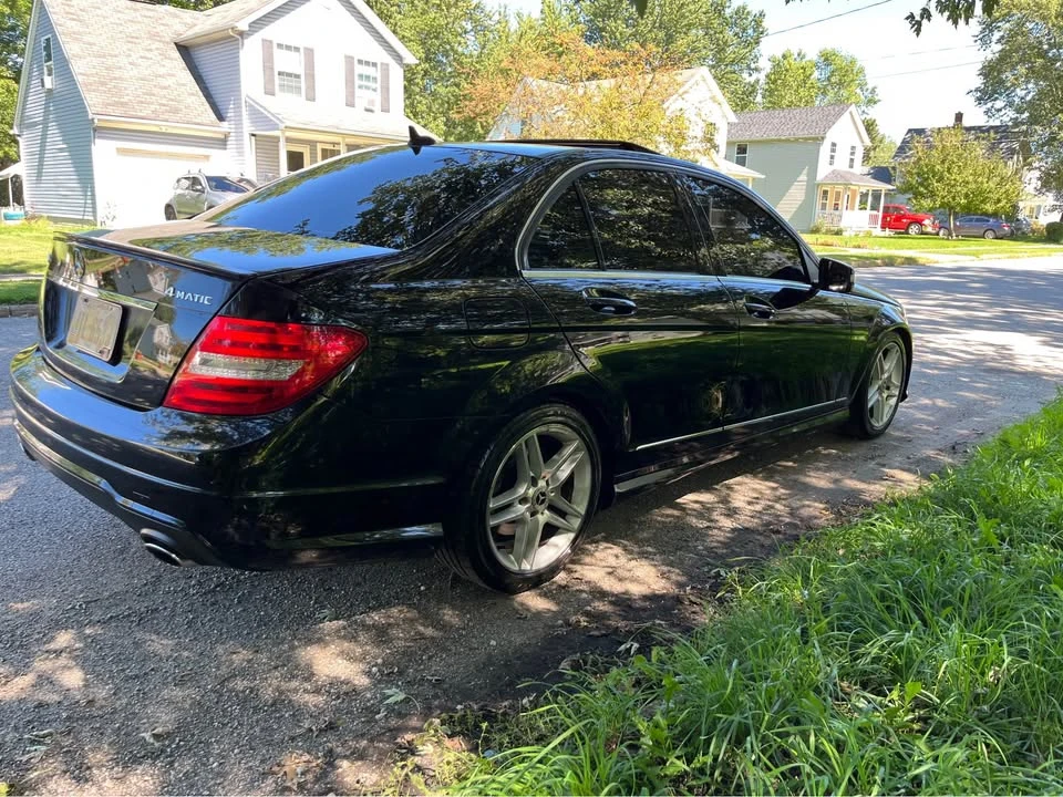 2012 Mercedes-Benz W204 C-Class - Image 6 of 8