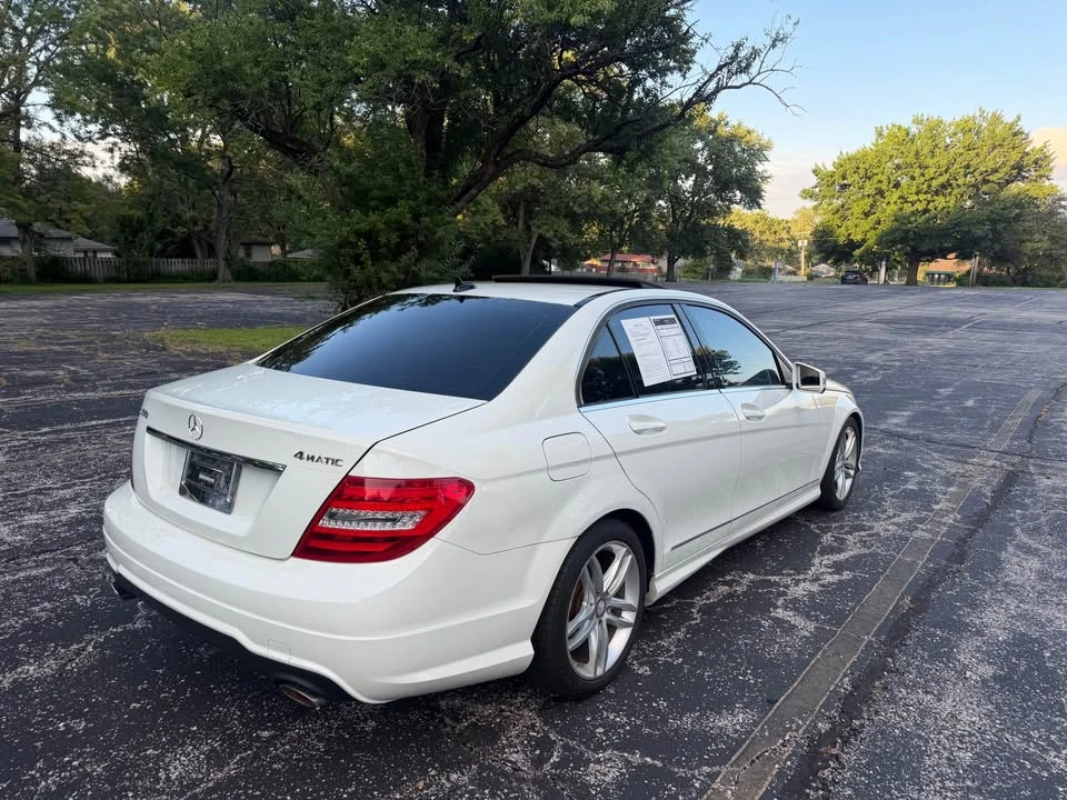 2012 Mercedes-Benz W204 C-Class - Image 7 of 17