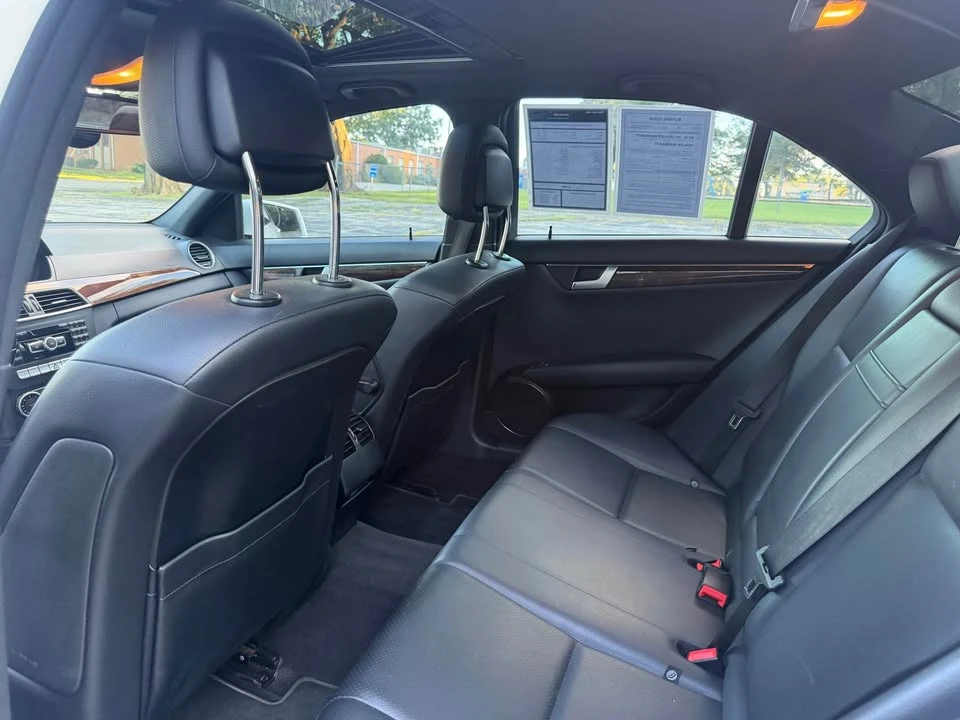 2012 Mercedes-Benz W204 C-Class - Image 11 of 17