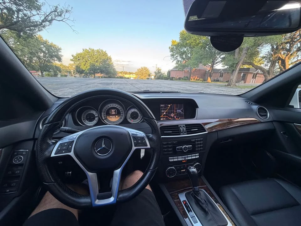 2012 Mercedes-Benz W204 C-Class - Image 14 of 17