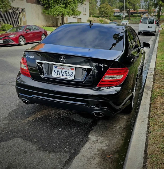 2012 Mercedes-Benz W204 C-Class - Image 2 of 7