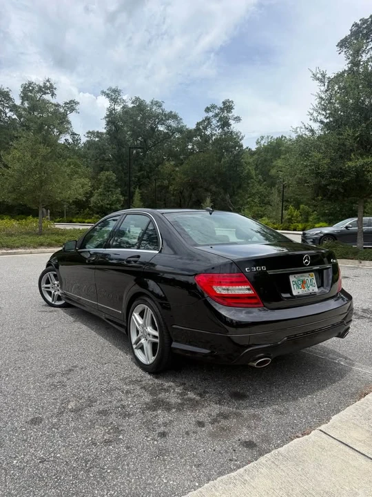 2012 Mercedes-Benz W204 C-Class - Image 5 of 17