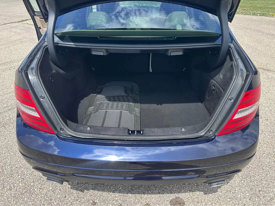 2012 Mercedes-Benz W204 C-Class - Image 19 of 20
