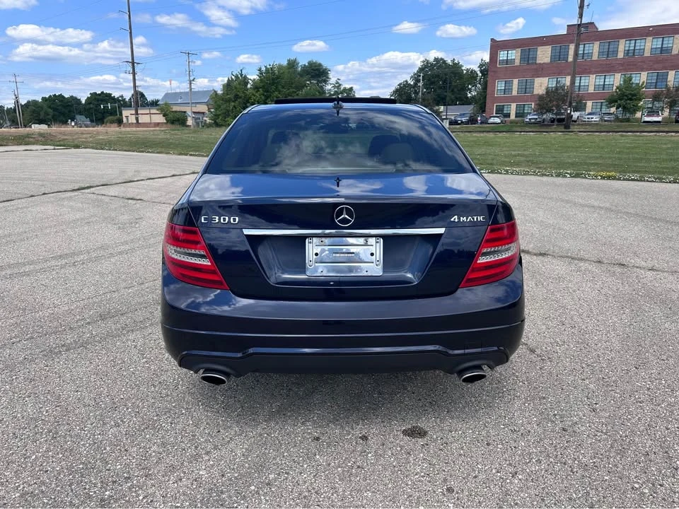 2012 Mercedes-Benz W204 C-Class - Image 4 of 20