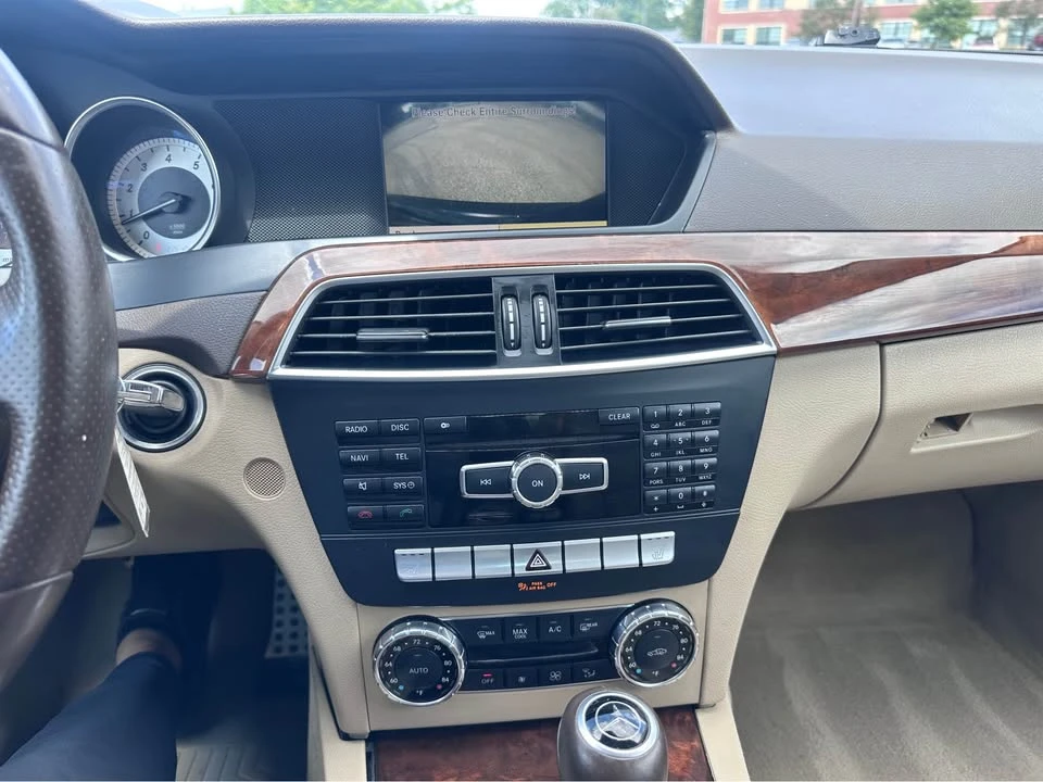 2012 Mercedes-Benz W204 C-Class - Image 12 of 20