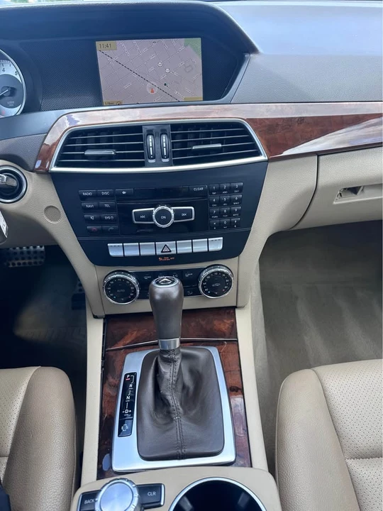 2012 Mercedes-Benz W204 C-Class - Image 11 of 20