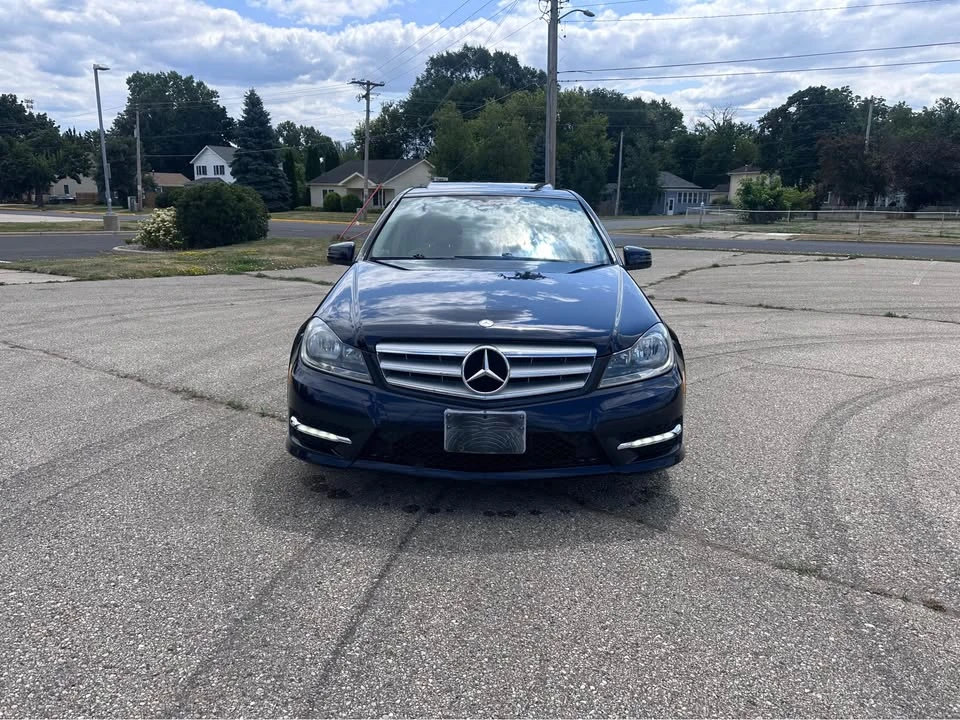 2012 Mercedes-Benz W204 C-Class - Image 8 of 20