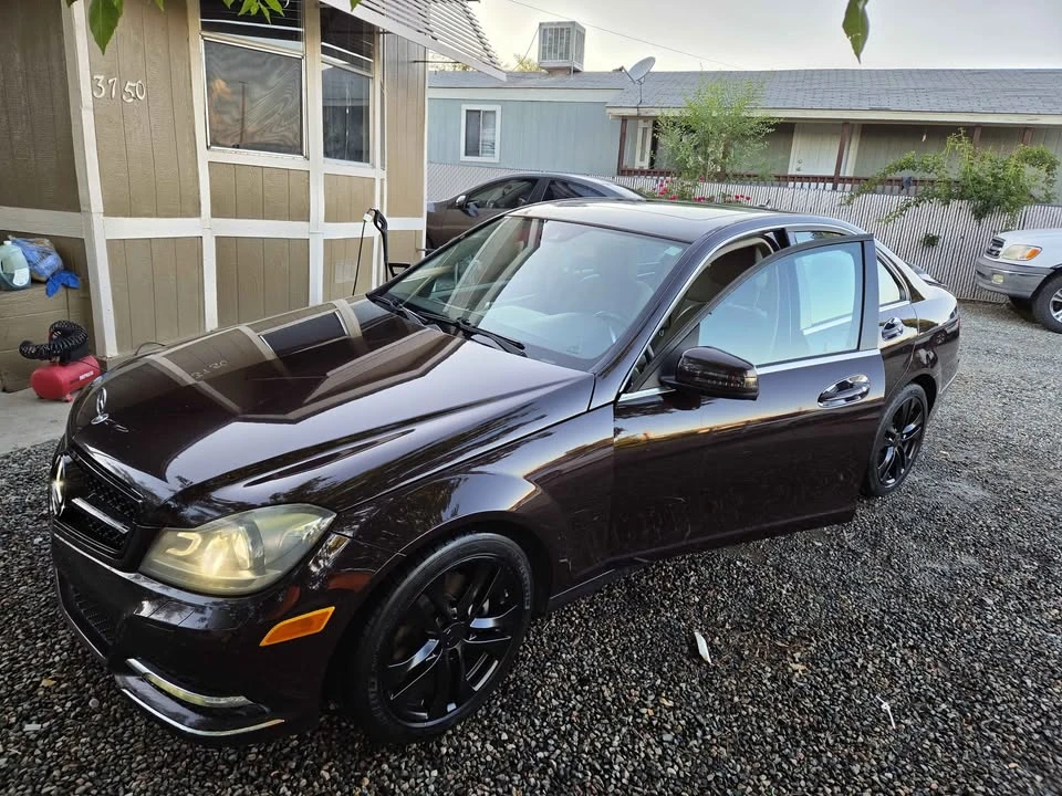 2012 Mercedes-Benz W204 C-Class - Image 3 of 7