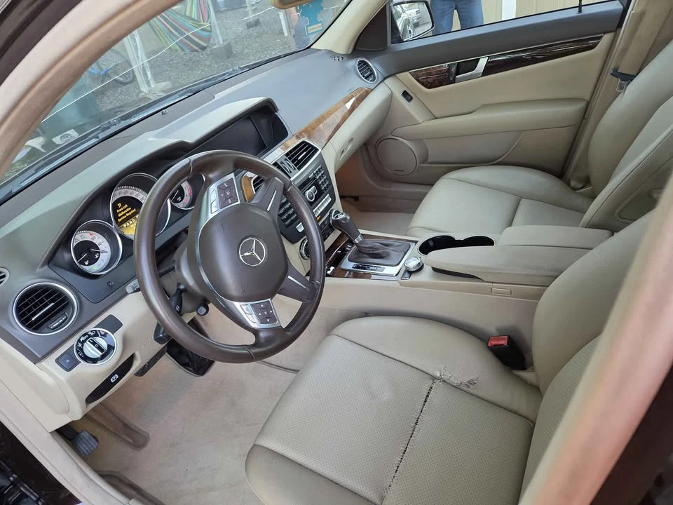 2012 Mercedes-Benz W204 C-Class - Image 5 of 7