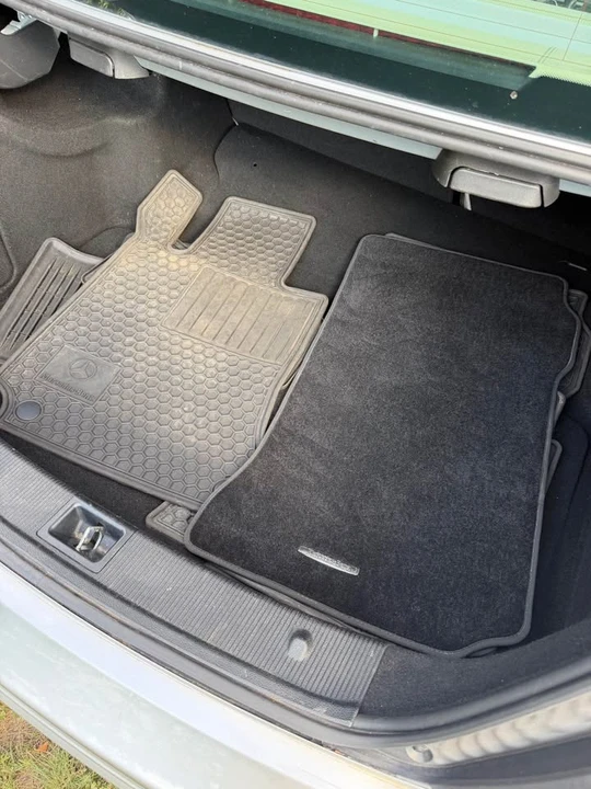 2012 Mercedes-Benz W204 C-Class - Image 11 of 20