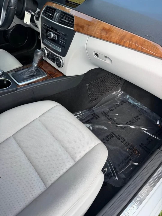 2012 Mercedes-Benz W204 C-Class - Image 18 of 20