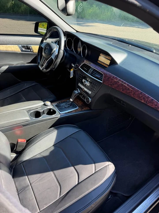 2012 Mercedes-Benz W204 C-Class - Image 19 of 20