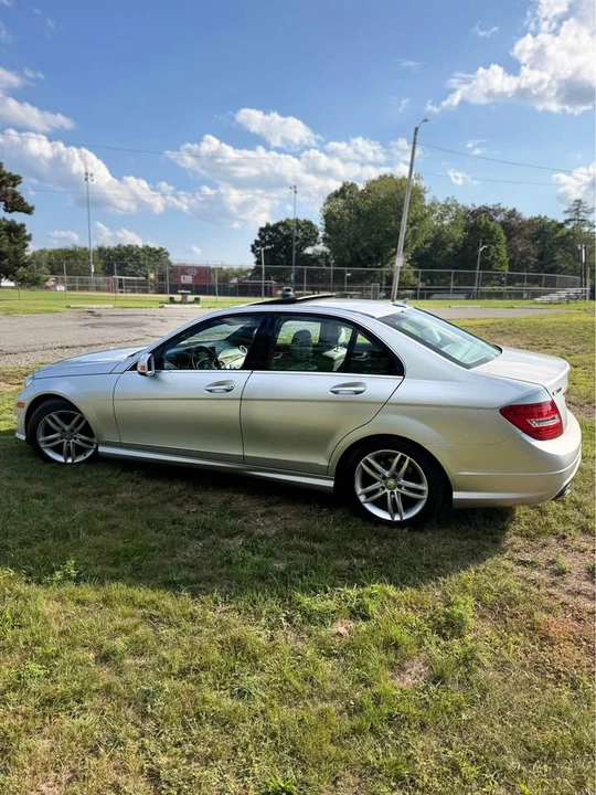 2012 Mercedes-Benz W204 C-Class - Image 4 of 20