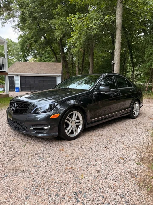 2012 Mercedes-Benz W204 C-Class - Image 2 of 9