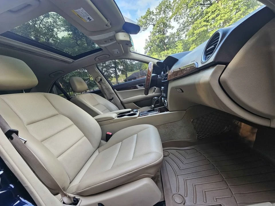 2012 Mercedes-Benz W204 C-Class - Image 10 of 10