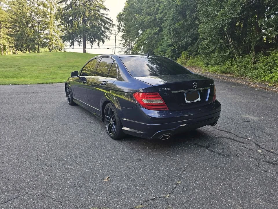 2012 Mercedes-Benz W204 C-Class - Image 2 of 10