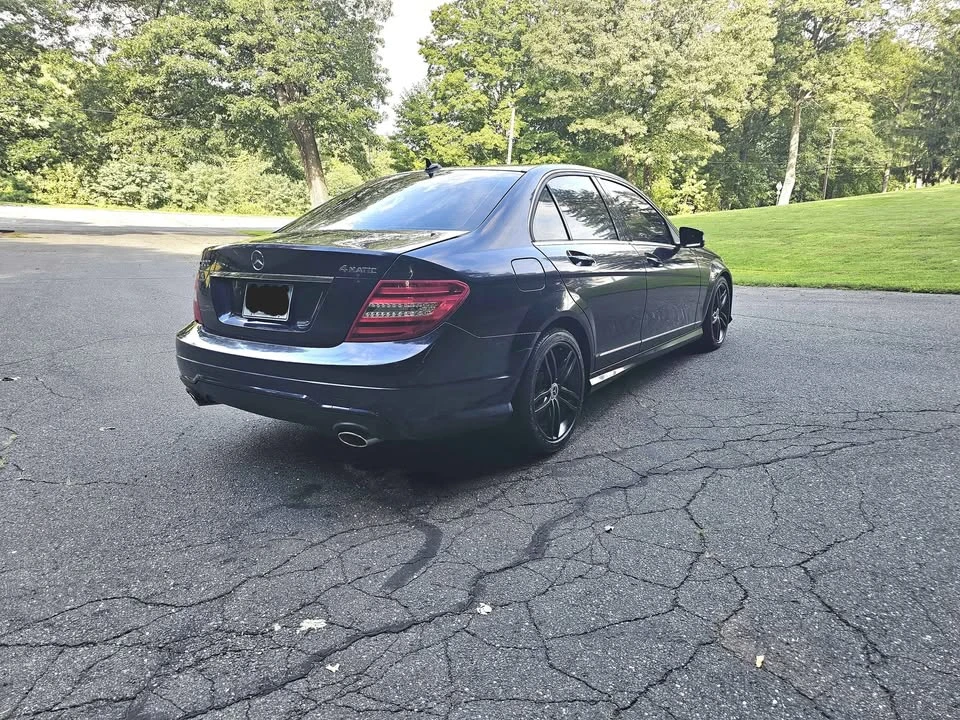 2012 Mercedes-Benz W204 C-Class - Image 3 of 10