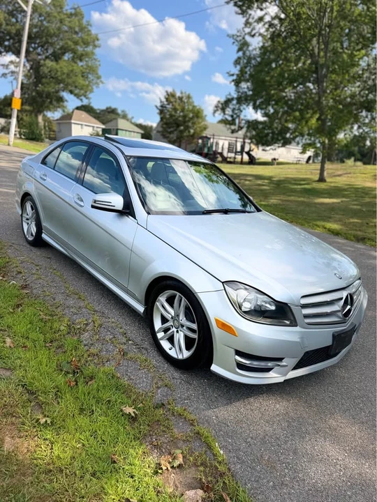 2012 Mercedes-Benz W204 C-Class - Image 3 of 20