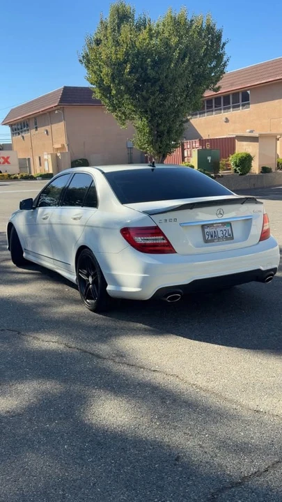 2012 Mercedes-Benz W204 C-Class - Image 4 of 10