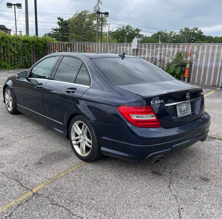 2012 Mercedes-Benz W204 C-Class - Image 3 of 14