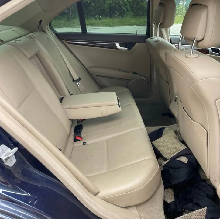 2012 Mercedes-Benz W204 C-Class - Image 12 of 14