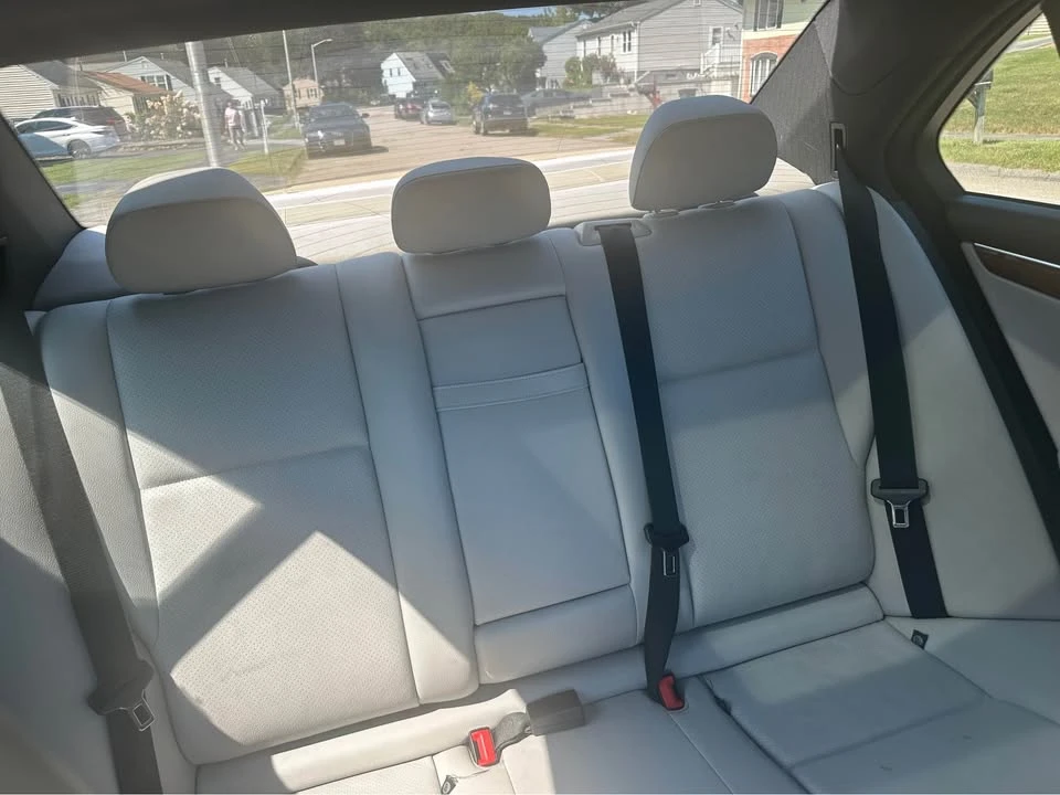 2012 Mercedes-Benz W204 C-Class - Image 7 of 12