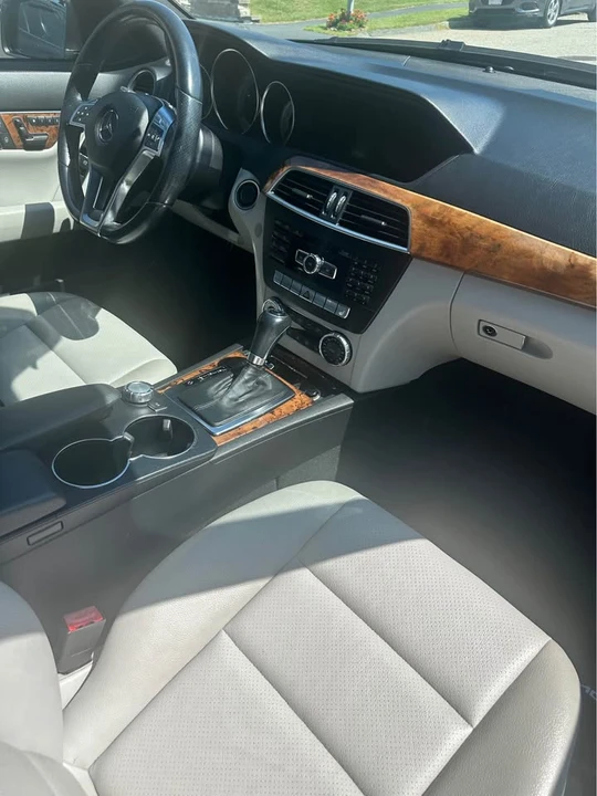 2012 Mercedes-Benz W204 C-Class - Image 6 of 12