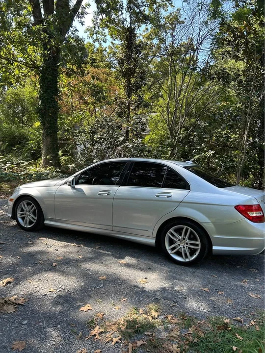 2012 Mercedes-Benz W204 C-Class - Image 6 of 8