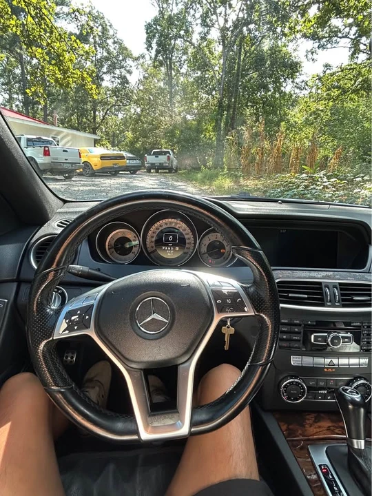 2012 Mercedes-Benz W204 C-Class - Image 3 of 8