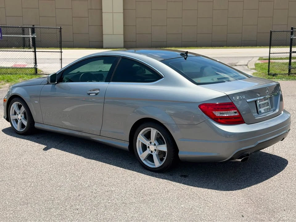 2012 Mercedes-Benz W204 C-Class - Image 3 of 16