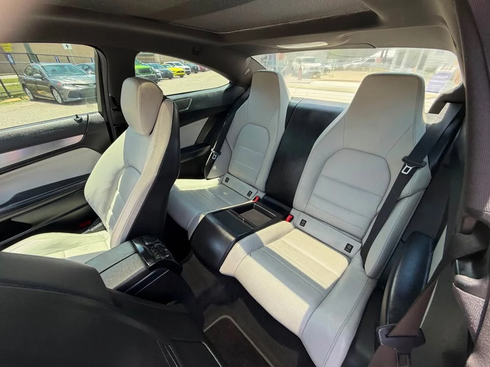 2012 Mercedes-Benz W204 C-Class - Image 9 of 16