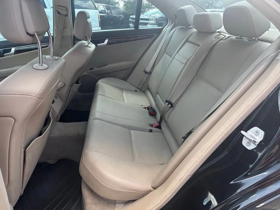 2012 Mercedes-Benz W204 C-Class - Image 13 of 20