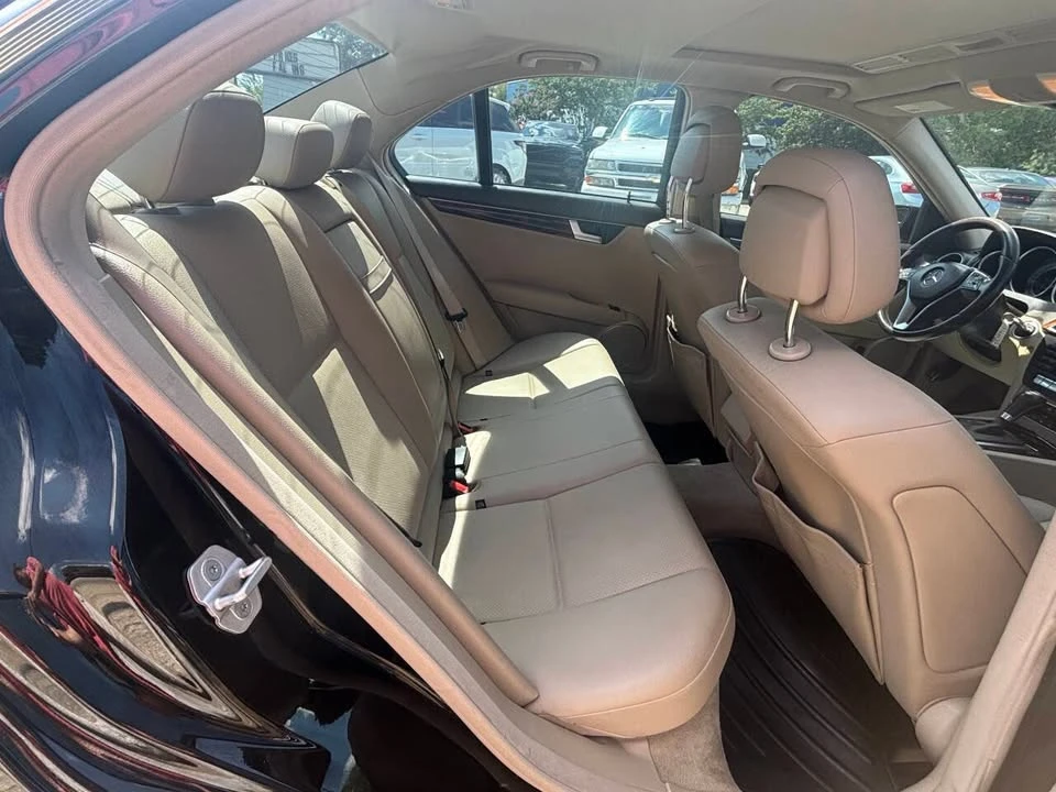 2012 Mercedes-Benz W204 C-Class - Image 14 of 20
