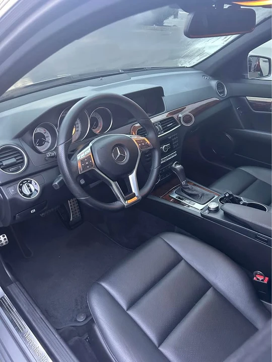 2012 Mercedes-Benz W204 C-Class - Image 10 of 10