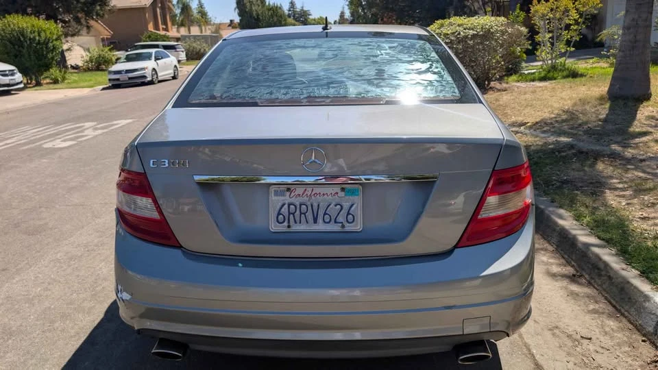 2012 Mercedes-Benz W204 C-Class - Image 2 of 5