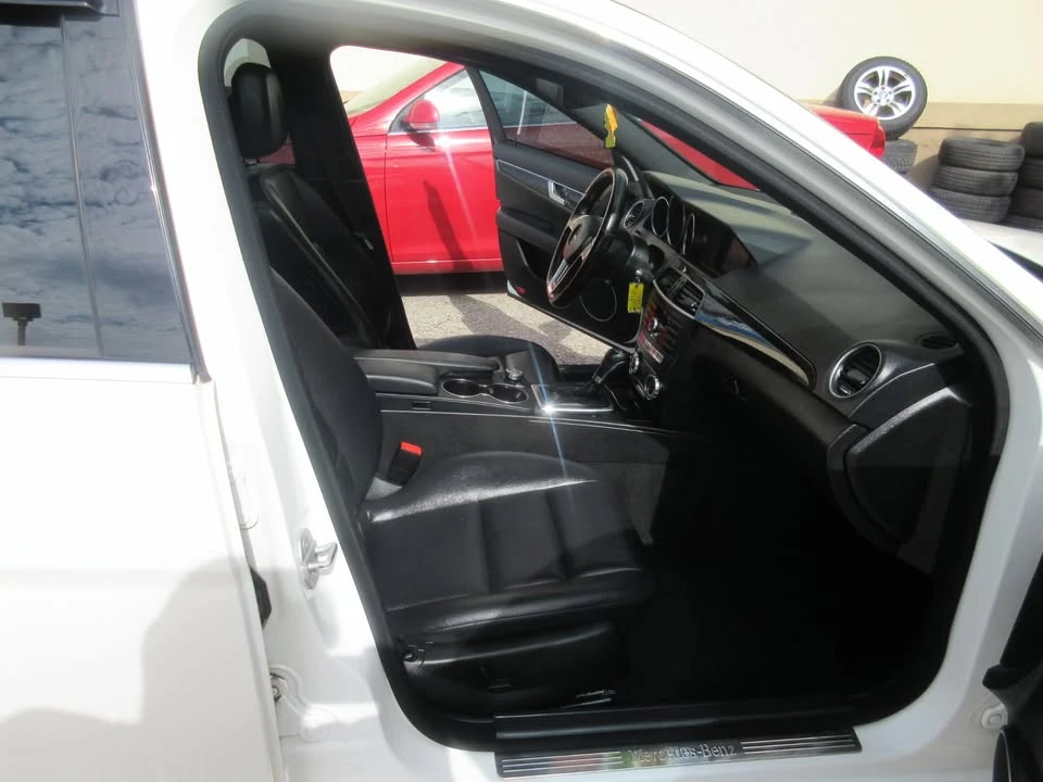 2012 Mercedes-Benz W204 C-Class - Image 16 of 18