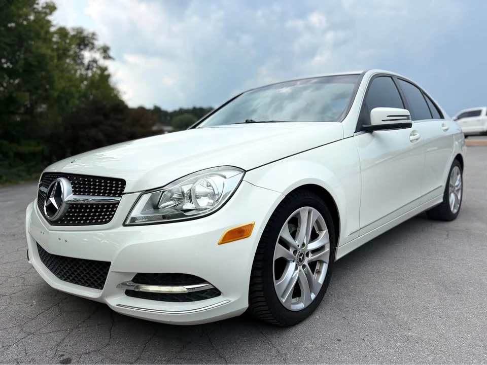 2012 Mercedes-Benz W204 C-Class - Image 9 of 10