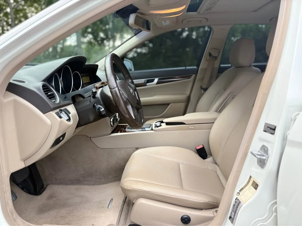 2012 Mercedes-Benz W204 C-Class - Image 5 of 10